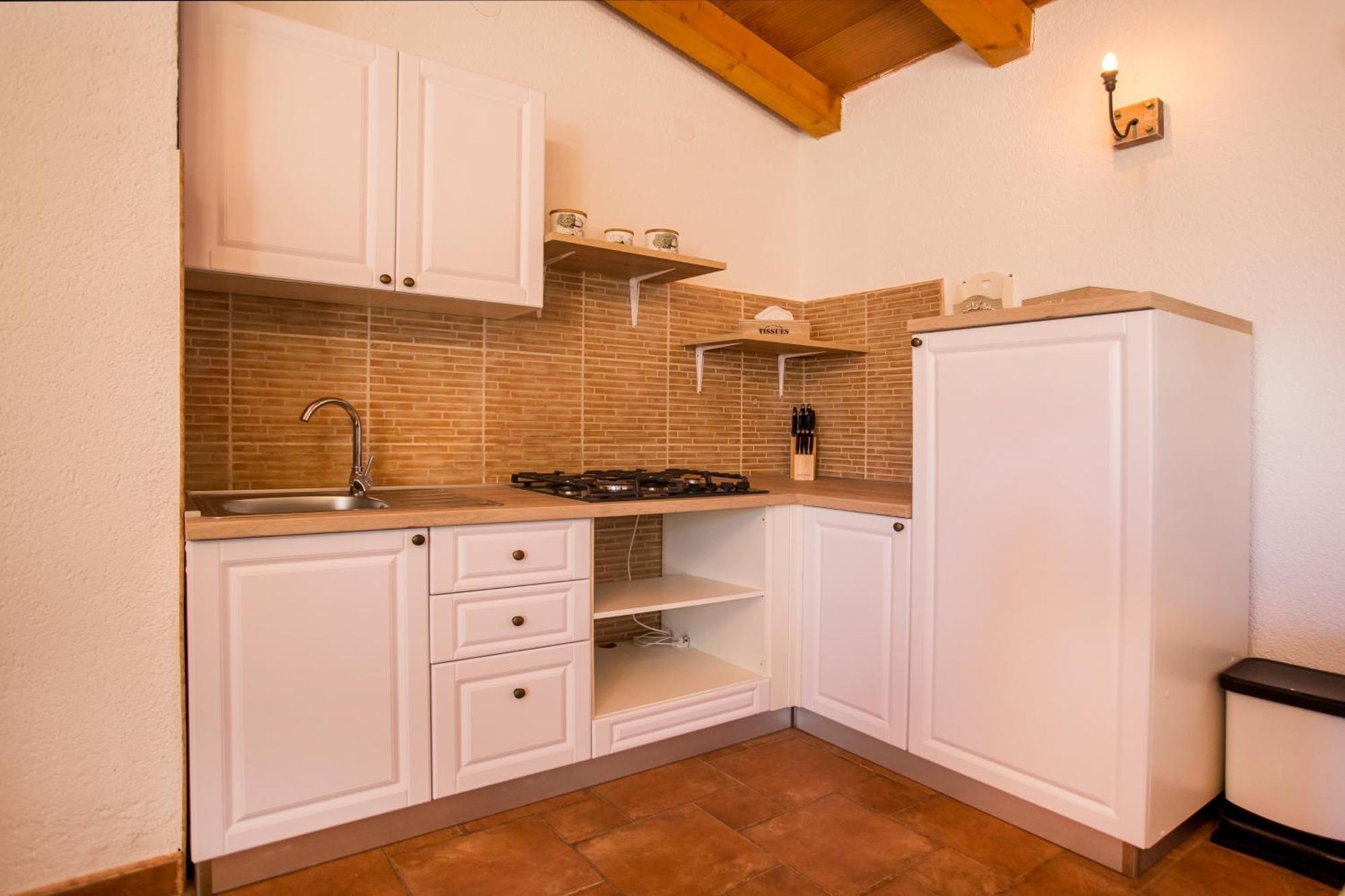 Vikendica Family Friendly House With A Parking Space - 22074